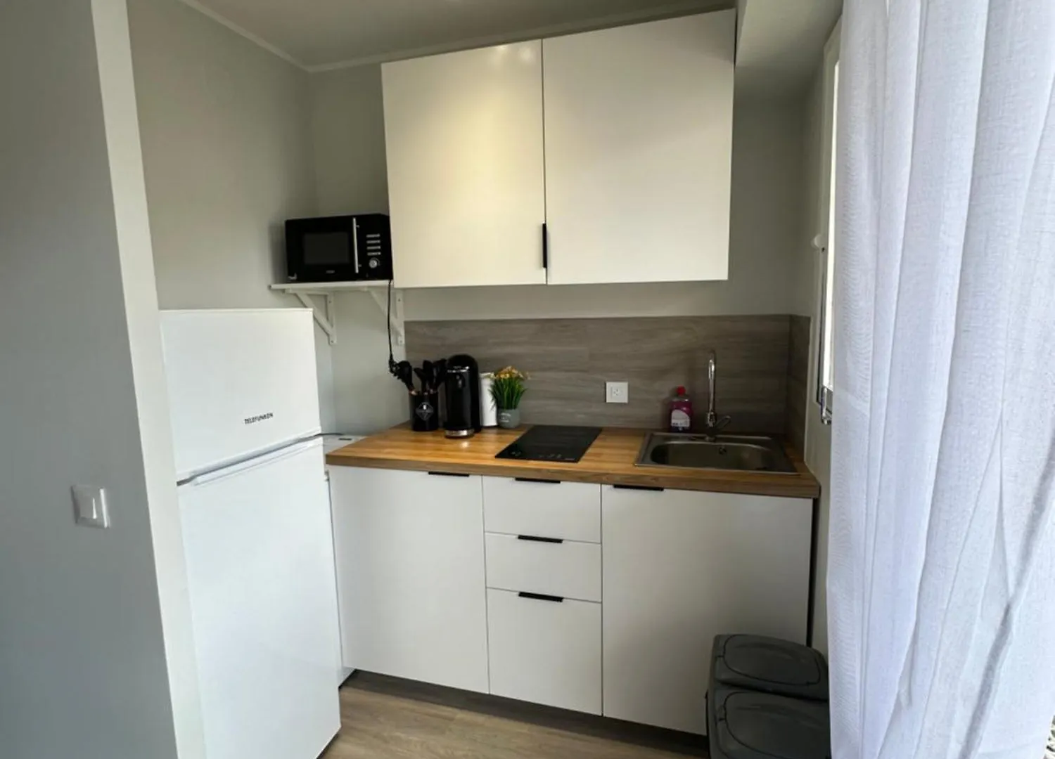 Centre Cannes - Bel Appartement Lumineux 0*,  צרפת